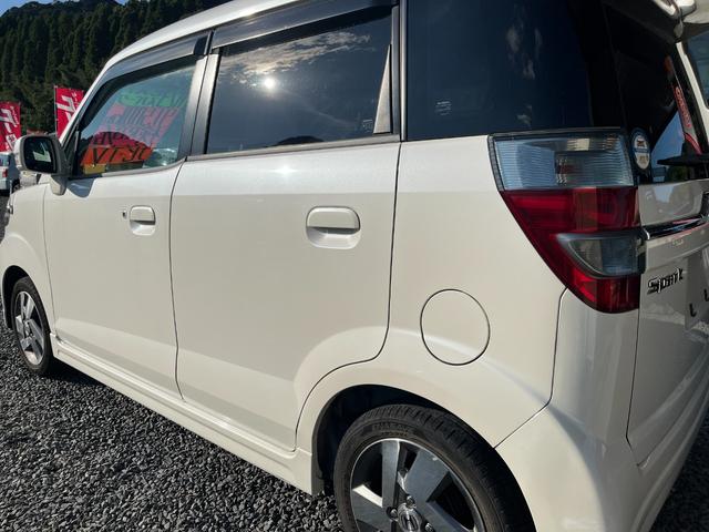 ゼストスパーク Ｗ　ナビ　ＴＶ　バックカメラ　禁煙車　スマートキー　修復歴無し　鑑定証有り（6枚目）