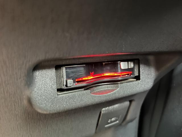 プリウス Ｇツーリングセレクション　ナビ　地デジ　Ｂｌｕｅｔｏｏｔｈ　禁煙車　ＥＴＣ　バックカメラ　修復歴無し　鑑定証有り（22枚目）