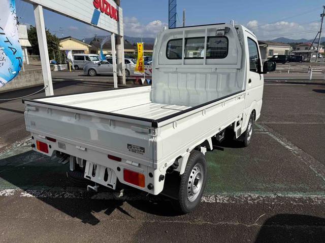キャリイトラック ＫＣエアコン・パワステ農繁仕様　４ＷＤ　ＭＴ　スズキセーフティサポート　衝突被害軽減システム　クリアランスソナー　レーンアシスト　アイドリングストップ　ＥＳＣ　エアコン　パワーステアリング　運転席エアバッグ　助手席エアバッグ（7枚目）