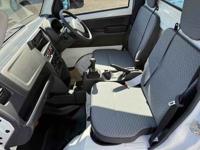 キャリイトラック ＫＣエアコン・パワステ農繁仕様　４ＷＤ　ＭＴ　スズキセーフティサポート　衝突被害軽減システム　クリアランスソナー　レーンアシスト　アイドリングストップ　ＥＳＣ　エアコン　パワーステアリング　運転席エアバッグ　助手席エアバッグ（19枚目）
