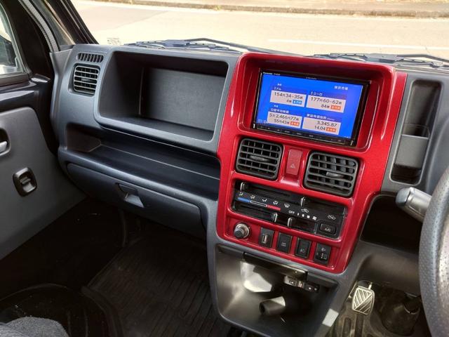 キャリイトラック 　４ＷＤ　軽トラック　ＭＴ　ドライブレコーダー　ＥＴＣ　ナビＴＶ　キーレスエントリー　アルミホイール　エアコン　パワーステアリング　パワーウィンドウ　運転席エアバッグ　ＵＳＢ（4枚目）