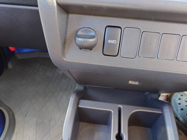 ハイゼットトラック 　４ＷＤ　ＭＴ　アルミホイール　エアコン　パワーステアリング（4枚目）