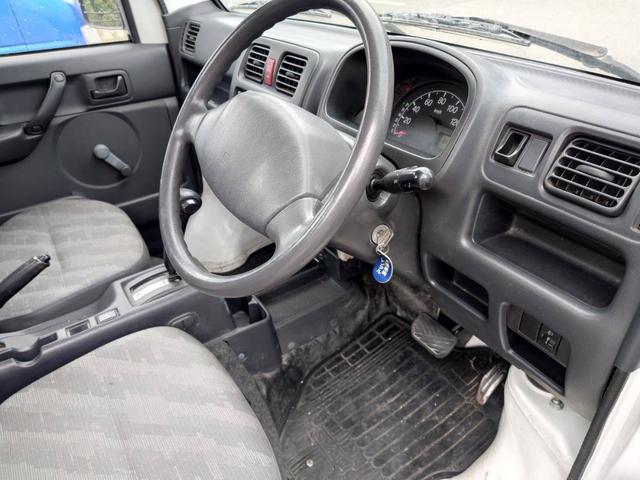 キャリイトラック KCエアコン・パワステ 4WD AT エアコン パワーステアリング 鳥居 アオリ新車外し!(2枚目)