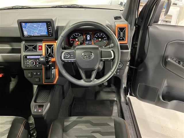 タフト Ｇ　運転席助手席エアバッグ　被害軽減ブレーキ　Ｉストップ　リアカメラ　メモリナビ　スマートキー＆プッシュスタート　横滑り防止　点検記録簿　ドライブレコーダー　フルセグ地デジＴＶ　ナビＴＶ　ＥＴＣ　ＤＶＤ（3枚目）