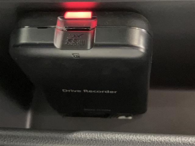 ウェイク GターボリミテッドSAIII 踏み間違え防止 両側電動パワースライドドア イモビライザー キーフリーキー ナビTV ESC DVD エコアイドル サイドエアバッグ パワーウィンドウ LED フルセグテレビ フルオートエアコン(10枚目)