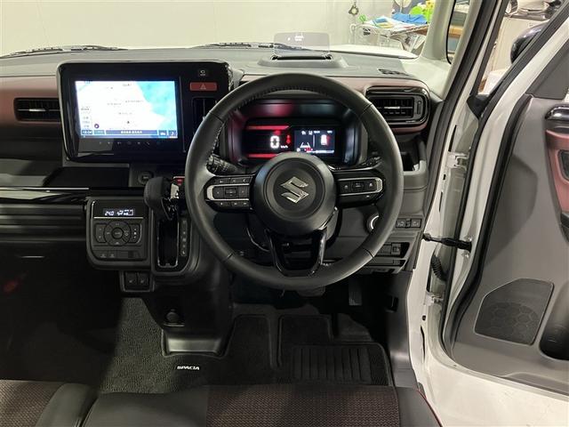 スペーシアカスタム ハイブリッドＸＳ　サイドカーテンエアバック　取説記録　盗難警報装置　運転席エアバッグ　両側電動パワースライドドア　半革シート　地デジ　ＬＥＤヘッドライト　アイドリングＳ　スマートキー　横滑り防止装置　ＡＢＳ　ＡＷ（3枚目）