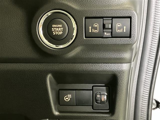 スペーシアカスタム ハイブリッドＸＳ　サイドカーテンエアバック　取説記録　盗難警報装置　運転席エアバッグ　両側電動パワースライドドア　半革シート　ＤＶＤ　地デジ　ＬＥＤヘッドライト　アイドリングＳ　スマートキー　横滑り防止装置　ＡＢＳ（5枚目）