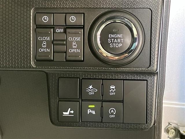 タント カスタムＸ　衝突軽減ブレーキ　半革シート　アイドリングストップ機能　Ｂカメラ　ナビＴＶ　盗難警報装置　ＬＥＤ　ＥＴＣ　キーレスエントリー　スマキー　フルセグＴＶ　エアコン　Ｗエアバッグ　ＤＶＤ　パワステ　ＡＢＳ（8枚目）