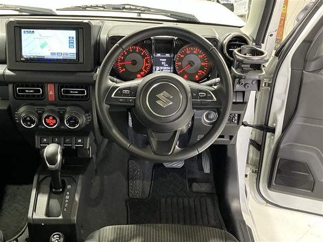 ジムニー ＸＣ　バックカメ　デュアルセンサーブレーキＳ　記録簿付き　Ｗエアバッグ　ドラレコ付き　ＡＵＴＯエアコン　パワーウィンドゥ　ＥＴＣ付　ナビＴＶ　スマキー　アクティブクルーズコントロール　セキュリティアラーム（3枚目）