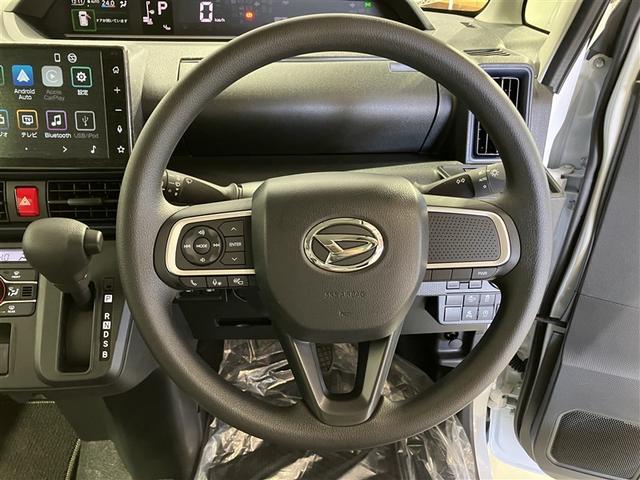 ステアリングスイッチステアリングから手を放さず、オーディオ等の操作ができます。