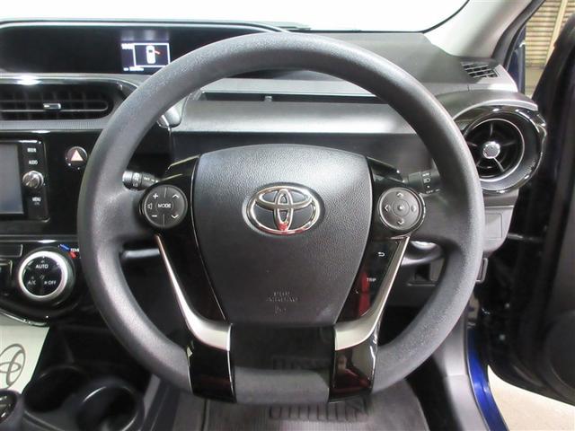 ステアリングスイッチステアリングから手を放さず、オーディオ等の操作ができます。