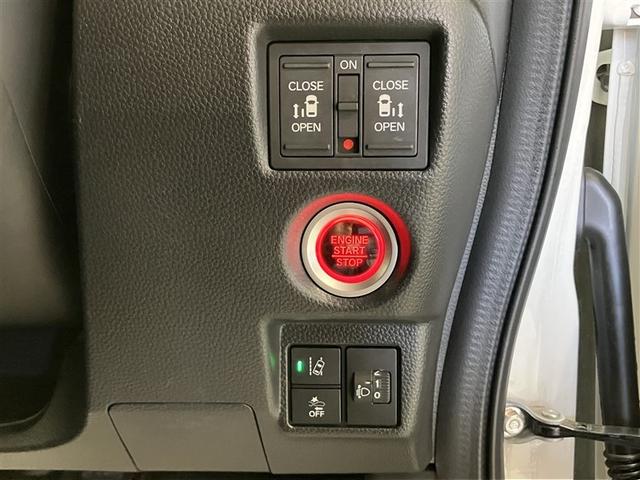 N-BOXカスタム Lターボ スタイル+ブラック スマ-トキ- エアバック ハーフレザーS 横滑り防止機能 ナビ&TV サイドカーテンエアバック Dレコ クルーズコントロール アルミホイール 助手席エアバッグ 地デジ セキュリティアラーム AAC(8枚目)