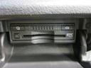 ロイヤルサルーン　点検記録簿　本革　フルセグテレビ　Ｂカメラ　ＬＥＤヘッドランプ　ＤＶＤ再生機能　盗難防止システム　スマキー　オートクルーズコントロール　電動パワーシート　ＥＳＣ　ＥＴＣ付き　アルミホイール　エアコン（11枚目）