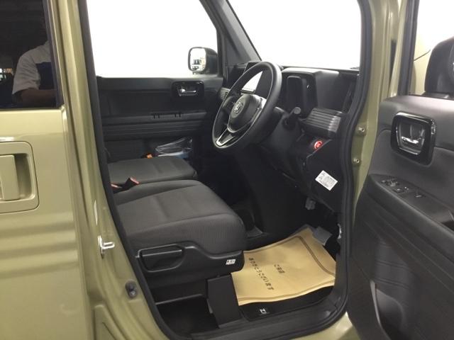 Ｎ－ＶＡＮ＋スタイル ファン・ターボホンダセンシング　メモリーナビ　リアカメラ　ＥＴＣ　イモビライザー　助手席エアバック　Ｓキー　ナビ＆ＴＶ　両面スライドドア　地デジ　ＡＡＣ　ターボ　キーフリーシステム　ＰＳ　クルコン　横滑り防止　パワーウインド　ＡＢＳ（13枚目）