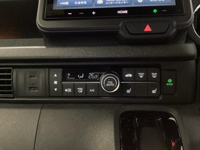 N-BOXカスタム コーディネートスタイル ディスプレイオーディオ リアカメラ オートクルーズ W電動ドア シートヒータ LED ESC ソナー ベンチシート アイドリングストップ エアコン サイドエアバック パワーウィンドウ オートライト(12枚目)