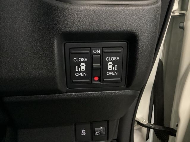 N-BOXカスタム コーディネートスタイル ディスプレイオーディオ リアカメラ オートクルーズ W電動ドア シートヒータ LED ESC ソナー ベンチシート アイドリングストップ エアコン サイドエアバック パワーウィンドウ オートライト(13枚目)