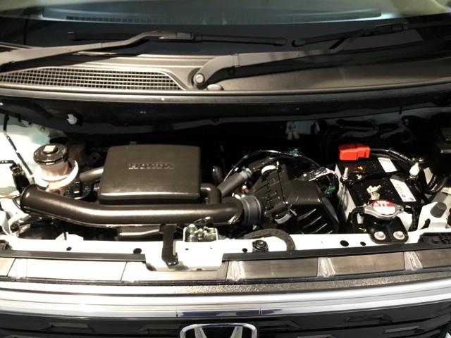 Ｎ－ＢＯＸカスタム ベースグレード　試乗車　メモリーナビ　ドラレコ　ＥＴＣ　ＵＳＢ接続　ＣＭＢＳ　Ｄレコ　禁煙　ベンチシート　オートエアコン　スマートキ　ＬＥＤ　盗難防止装置　クルコン　バックカメラ　フルセグＴＶ　パワーステアリング（34枚目）