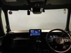 �ե���ȥ��饹���礭�����磻�ɤʻ볦�Ǳ�ž�⤷�䤹���ʤ�褦�����ꤵ��Ƥ��ޤ��� 2