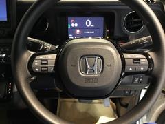 ��ˤʤ��ॹ�ƥ���󥰤Ǥ������ƥ���󥰤α�¦�ˤϥ��롼������ȥ����롢��¦�������ǥ�����⥳�󥹥��å��Ǥ����긵�����Ǥ���Τ������Ǥ��� 3