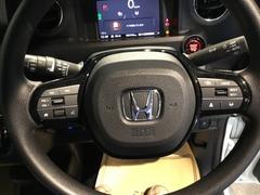 ��ˤʤ��ॹ�ƥ���󥰤Ǥ������ƥ���󥰤α�¦�ˤϥ��롼������ȥ����롢��¦�������ǥ�����⥳�󥹥��å��Ǥ����긵�����Ǥ���Τ������Ǥ��� 3