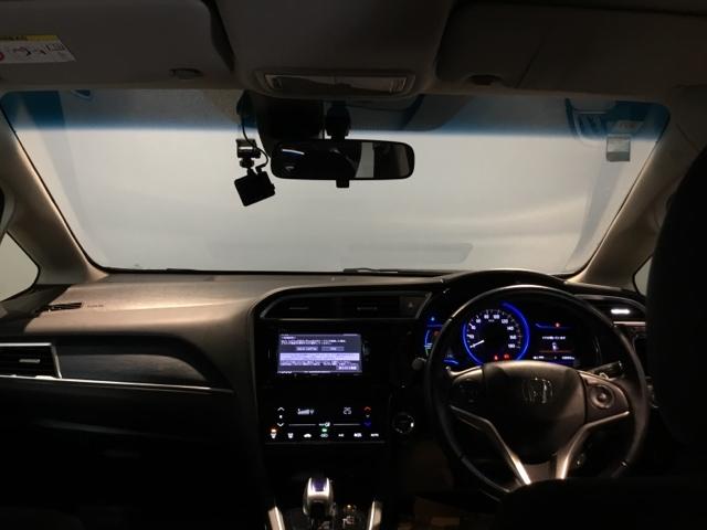 シャトル ハイブリッドX メモリーナビ リアカメラ ETC 地デジフルセグTV ナビ&TV スマ-トキ- DVD再生可能 LEDヘッドランプ サイドカーテンエアバック オートクルーズ キーレスエントリー 横滑り防止機能 イモビ(10枚目)