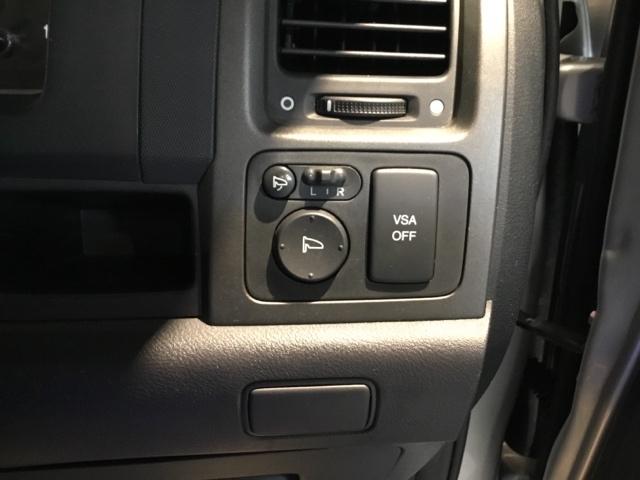 �u�r�`���ځB�������}���āA���S�ȑ��s���m�ۂ��܂��B