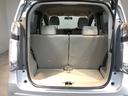 コンパクトボディーなのに、荷室はこんなに広々！たくさん荷物が積めますよ。
