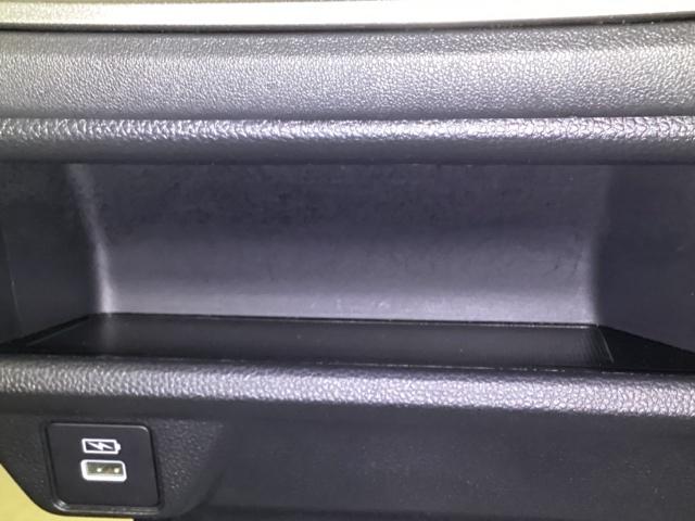 WR-V Z 試乗車 禁煙車 メモリーナビ フルセグ リアカメラ ETC 盗難防止装置 誤発進抑制 Rカメラ USB ESC LEDライト ABS ドラレコ パワーウィンドウ パワーステアリング フルオートエアコン(21枚目)