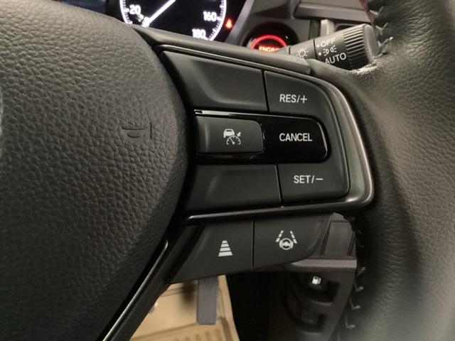 WR-V Z 試乗車 禁煙車 メモリーナビ フルセグ リアカメラ ETC 盗難防止装置 誤発進抑制 Rカメラ USB ESC LEDライト ABS ドラレコ パワーウィンドウ パワーステアリング フルオートエアコン(25枚目)