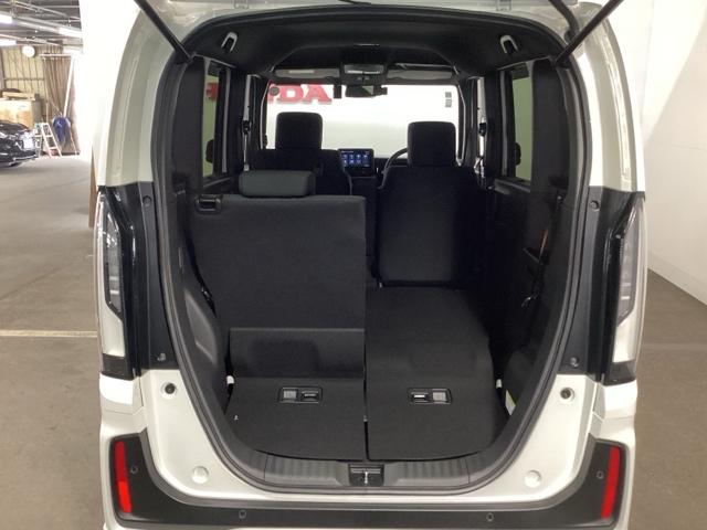 N-BOXカスタム ベースグレード 試乗車 メモリーナビ ドラレコ ETC CMBS Dレコ 禁煙 ベンチシート オートエアコン スマートキ LED 盗難防止装置 クルコン バックカメラ フルセグTV パワーステアリング エアバッグ(11枚目)