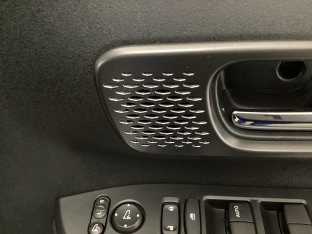 N-BOXカスタム ベースグレード 試乗車 メモリーナビ ドラレコ ETC CMBS Dレコ 禁煙 ベンチシート オートエアコン スマートキ LED 盗難防止装置 クルコン バックカメラ フルセグTV パワーステアリング エアバッグ(30枚目)