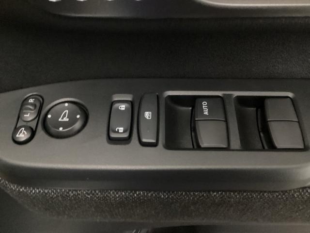 N-BOXカスタム ベースグレード 試乗車 メモリーナビ ドラレコ ETC CMBS Dレコ 禁煙 ベンチシート オートエアコン スマートキ LED 盗難防止装置 クルコン バックカメラ フルセグTV パワーステアリング エアバッグ(31枚目)