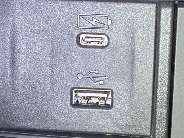 「Ｎ−ＶＡＮｅ：」は、電気の力で広がる新しい暮らしのかたちです。アウトドアや災害時には電源としても活躍。もしもの時も、いつもの日常も、この一台がしっかり支えてくれます。