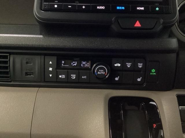 Ｎ－ＢＯＸジョイ ターボ　メモリーナビ　リアカメラ　ＥＴＣ　ＬＥＤヘッド　オートエアコン　バックカメラ　両側電動ドア　クリアランスソナー　パワーウィンドウ　オートライト　キーフリー　シートヒーター　フルセグ　スマートキー（12枚目）