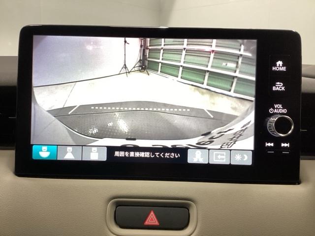 ヴェゼル ｅ：ＨＥＶＺ・ＰＬａＹパッケージＢＳＩ後退出庫サポートレス　メモリーナビ　リアカメラ　ＥＴＣ　オートクルーズコントロール　アイドリングストップ　ドラレコ　ＬＥＤヘッド　ＵＳＢ　電動テールゲート　衝突被害軽減システム　リヤカメラ　フルセグテレビ　横滑り防止装置（10枚目）