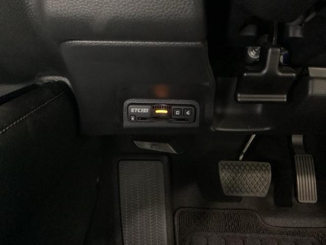 ヴェゼル ｅ：ＨＥＶＺ・ＰＬａＹパッケージＢＳＩ後退出庫サポートレス　メモリーナビ　リアカメラ　ＥＴＣ　オートクルーズコントロール　アイドリングストップ　ドラレコ　ＬＥＤヘッド　ＵＳＢ　電動テールゲート　衝突被害軽減システム　リヤカメラ　フルセグテレビ　横滑り防止装置（11枚目）