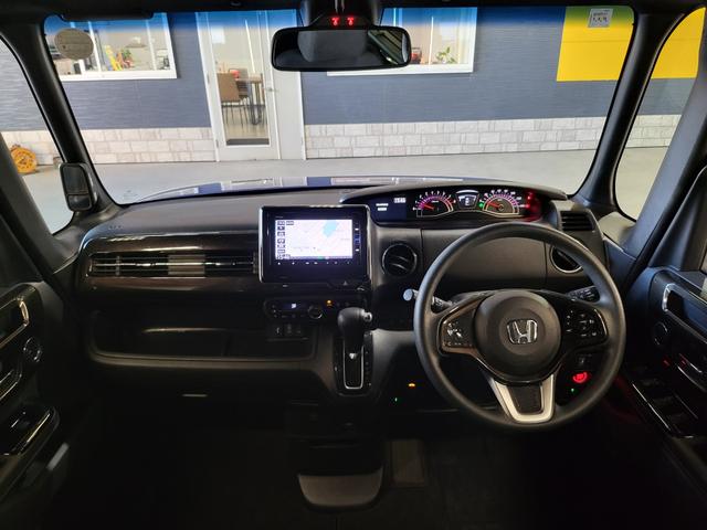 Ｎ－ＢＯＸカスタム Ｇ・Ｌホンダセンシング　ＥＴＣ　バックカメラ　両側スライド・片側電動　ナビ　ＴＶ　クリアランスソナー　オートクルーズコントロール　レーンアシスト　衝突被害軽減システム　オートライト　ＬＥＤヘッドランプ　スマートキー（2枚目）