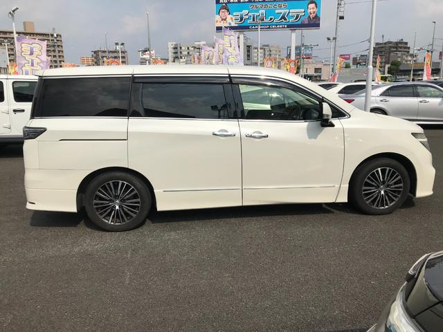 エルグランド ２５０ハイウェイスターＳ　純正ナビ　フルセグＴＶ　アラウンドビューモニター　後席モニター　クルーズコントロール　クリアランスソナー　両側電動スライドドア　ハーフレザーシート　オットマン　７人乗り（5枚目）