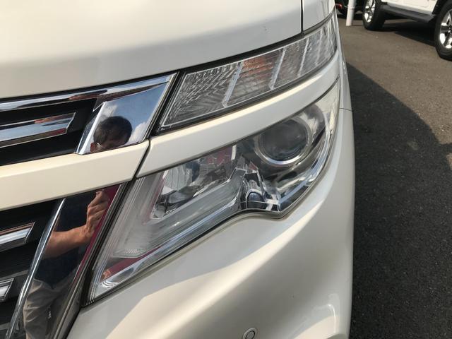 エルグランド ２５０ハイウェイスターＳ　純正ナビ　フルセグＴＶ　アラウンドビューモニター　後席モニター　クルーズコントロール　クリアランスソナー　両側電動スライドドア　ハーフレザーシート　オットマン　７人乗り（10枚目）