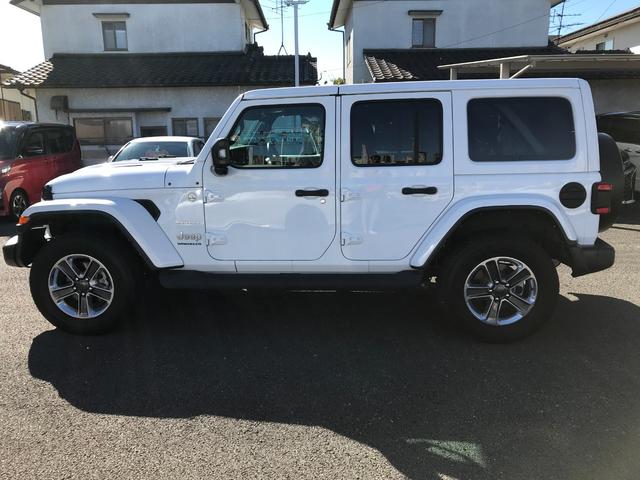 ジープ・ラングラーアンリミテッド サハラ 純正ナビ フルセグTV Bカメラ サブウーハー付きアルパイン製プレミアムスピーカー 黒革 シートヒーター&ステアリングヒーター アダプティブクルーズコントロール BSM 前後コーナーセンサー(4枚目)