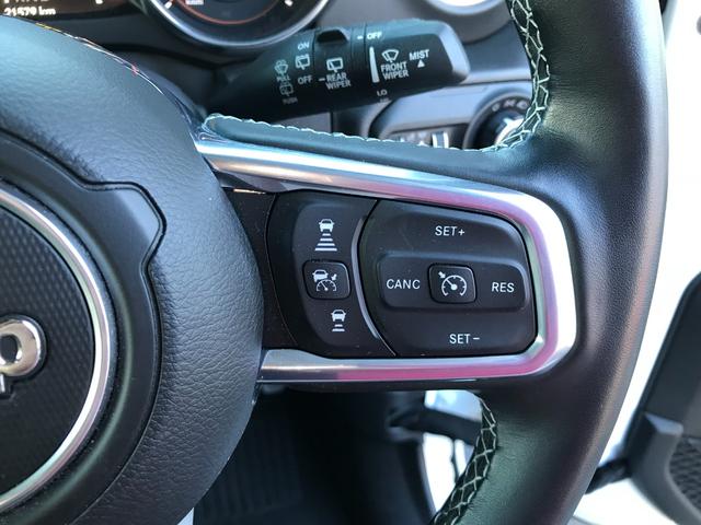 ジープ・ラングラーアンリミテッド サハラ 純正ナビ フルセグTV Bカメラ サブウーハー付きアルパイン製プレミアムスピーカー 黒革 シートヒーター&ステアリングヒーター アダプティブクルーズコントロール BSM 前後コーナーセンサー(15枚目)