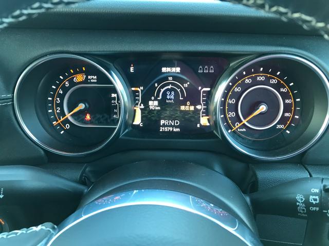 ジープ・ラングラーアンリミテッド サハラ 純正ナビ フルセグTV Bカメラ サブウーハー付きアルパイン製プレミアムスピーカー 黒革 シートヒーター&ステアリングヒーター アダプティブクルーズコントロール BSM 前後コーナーセンサー(16枚目)