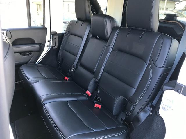 ジープ・ラングラーアンリミテッド サハラ 純正ナビ フルセグTV Bカメラ サブウーハー付きアルパイン製プレミアムスピーカー 黒革 シートヒーター&ステアリングヒーター アダプティブクルーズコントロール BSM 前後コーナーセンサー(26枚目)