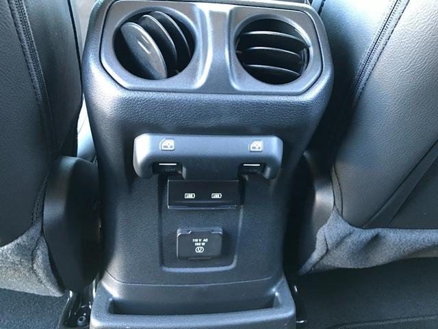 ジープ・ラングラーアンリミテッド サハラ 純正ナビ フルセグTV Bカメラ サブウーハー付きアルパイン製プレミアムスピーカー 黒革 シートヒーター&ステアリングヒーター アダプティブクルーズコントロール BSM 前後コーナーセンサー(36枚目)