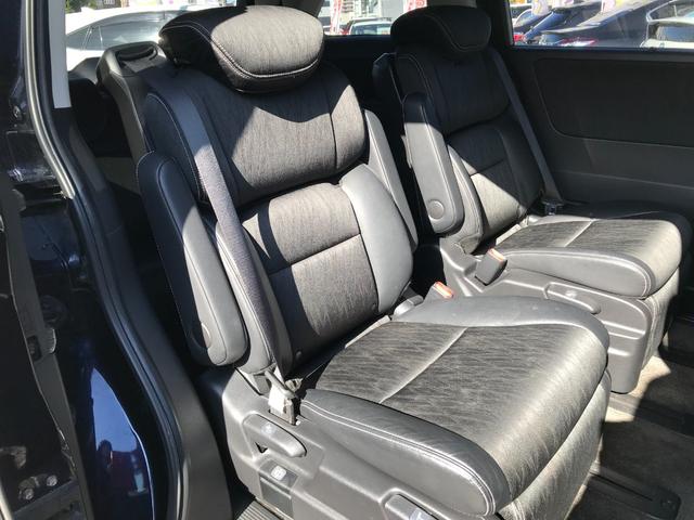 オデッセイハイブリッド ハイブリッドアブソルート・ホンダセンシングEXパック 純正8インチナビ フルセグTV バックカメラ ETC 後席フリップダウンモニター ホンダセンシング 純正17インチアルミ 両側電動スライドドア レーダークルーズコントロール 衝突軽減 レーンアシスト(21枚目)