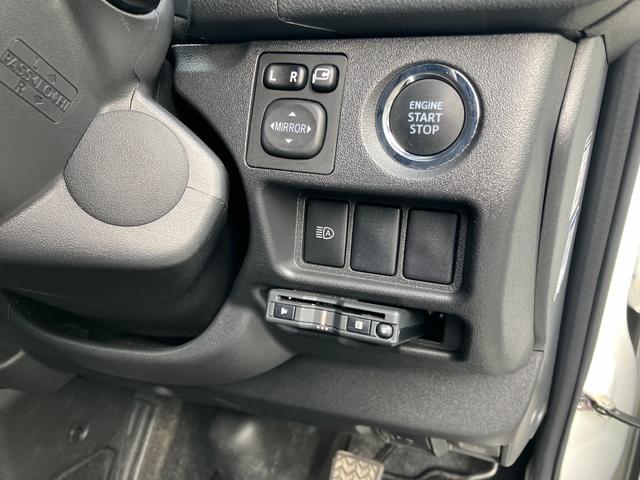 ハイエースバン スーパーGL ダークプライムII ETC バックカメラ ナビ TV レーンアシスト 衝突被害軽減システム 両側スライドドア オートマチックハイビーム オートライト スマートキー 電動格納ミラー AT USB(11枚目)