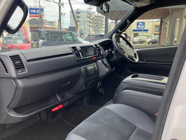 ハイエースバン スーパーGL ダークプライムII ETC バックカメラ ナビ TV レーンアシスト 衝突被害軽減システム 両側スライドドア オートマチックハイビーム オートライト スマートキー 電動格納ミラー AT USB(31枚目)