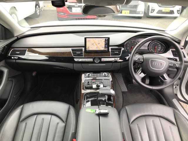 A8 3.0TFSIクワトロ 純正ナビ TV BOSEサウンド Bluetooth 黒革パワーシート シートヒーター クリアランスソナー クルーズコントロール パワートランク サンシェード 20インチアルミ(12枚目)
