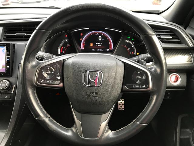 シビック ハッチバック　純正ナビ　フルセグＴＶ　バックカメラ　前後ドライブレコーダー　ＥＴＣ　クルーズコントロール　プッシュスタート　パドルシフト　衝突軽減　シートヒーター　レーンアシスト（11枚目）