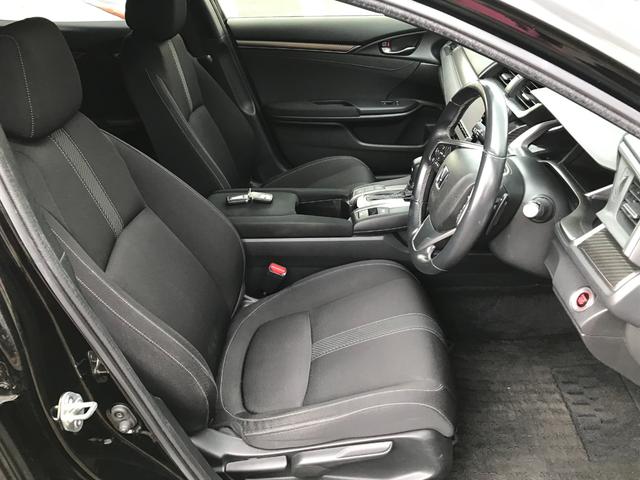 シビック ハッチバック　純正ナビ　フルセグＴＶ　バックカメラ　前後ドライブレコーダー　ＥＴＣ　クルーズコントロール　プッシュスタート　パドルシフト　衝突軽減　シートヒーター　レーンアシスト（16枚目）